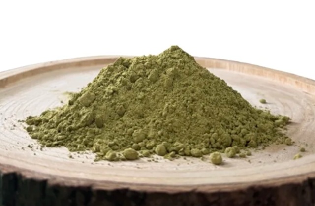 hromádka kratomu