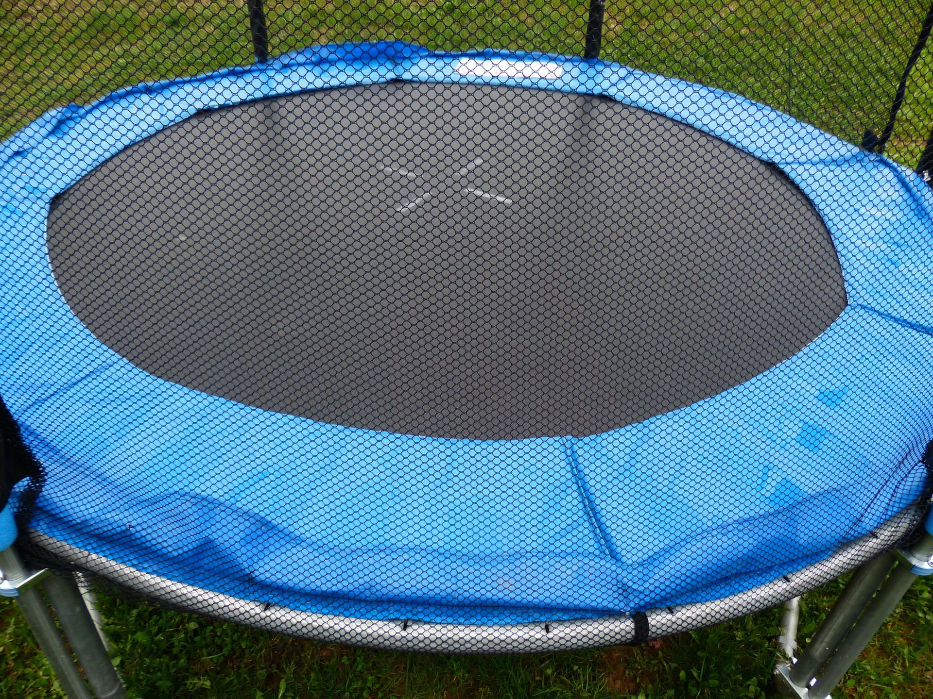 Trampolína 305